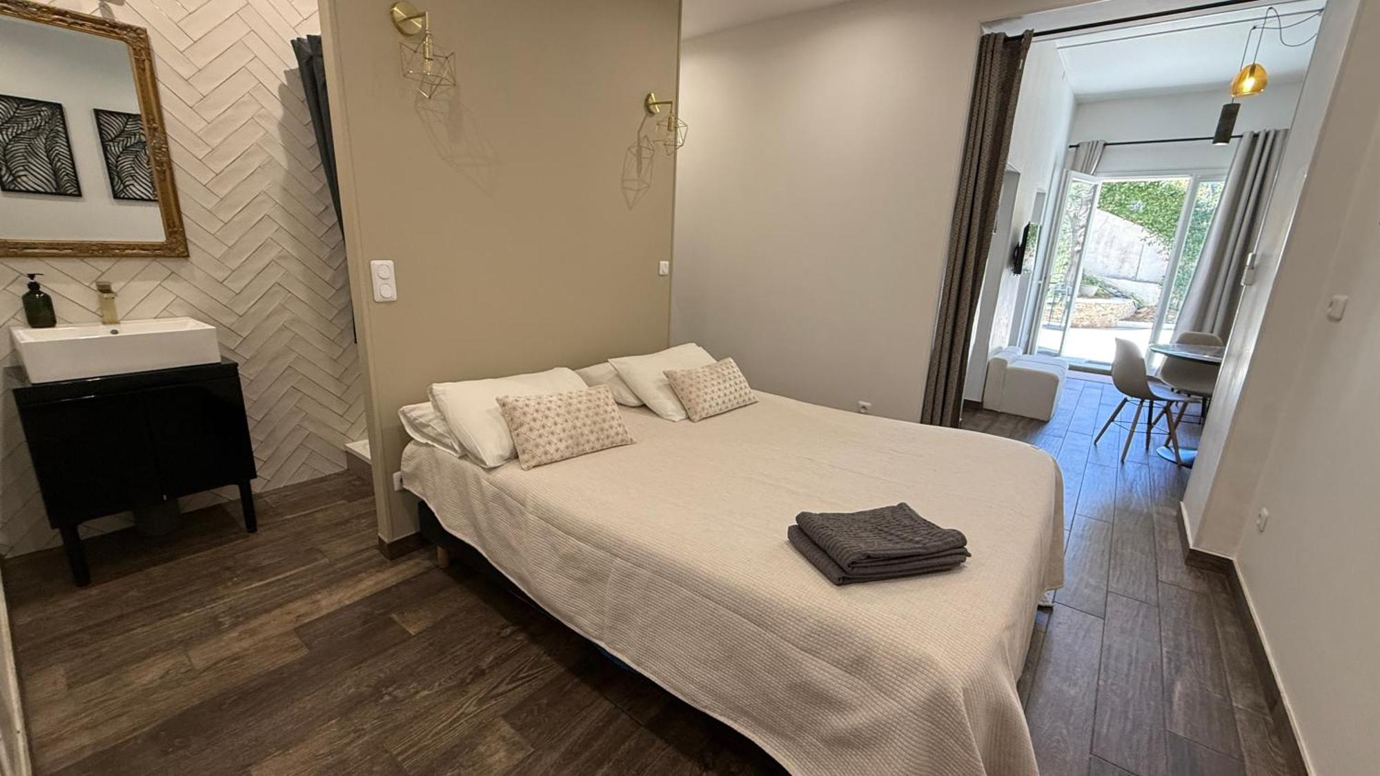 A Casa Corbaia Appartement 40 M2, Jardin Prive, Parking, Proche Centre Ville Et Mer Apartment 40 M2, Private Garden Parking Near Town Center And Sea Port And Airport バスティア エクステリア 写真